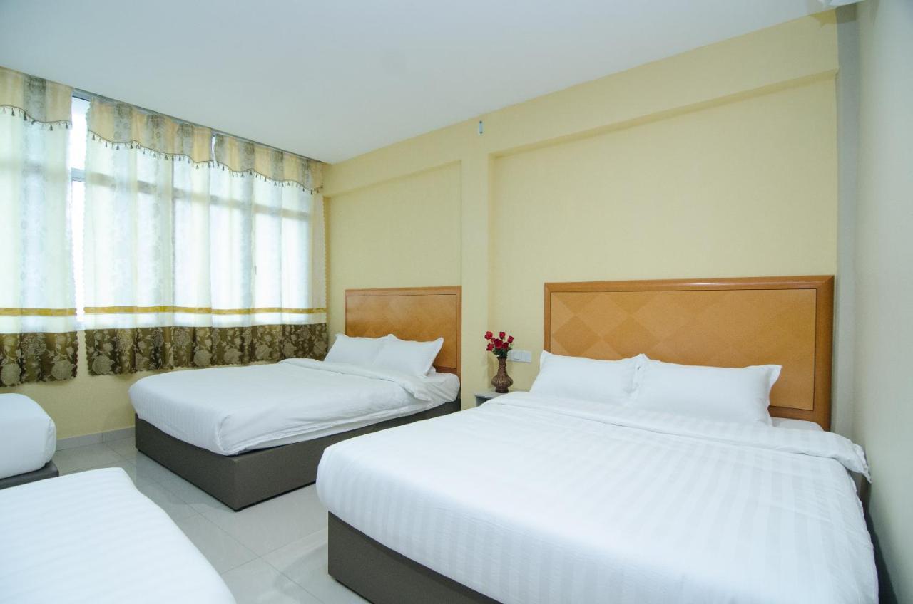 Raja Bot 3* Kuala Lumpur