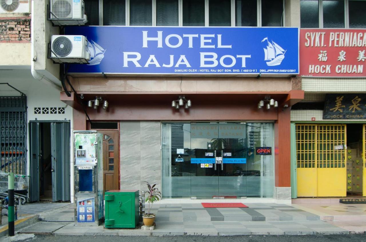 Raja Bot Hotel 3*