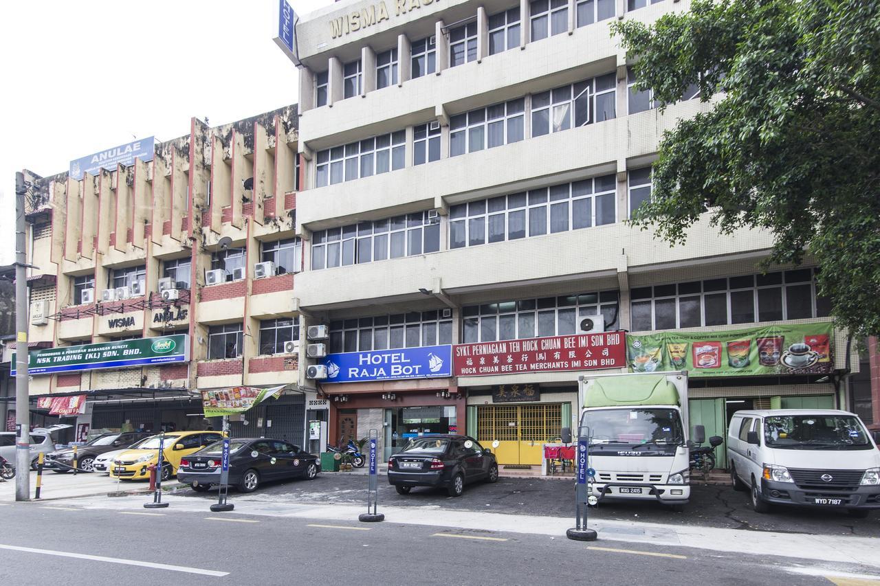 Raja Bot Hotel 3*