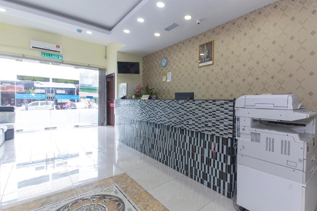 Raja Bot Hotel