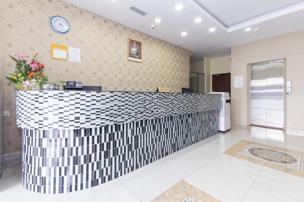 Raja Bot Hotel