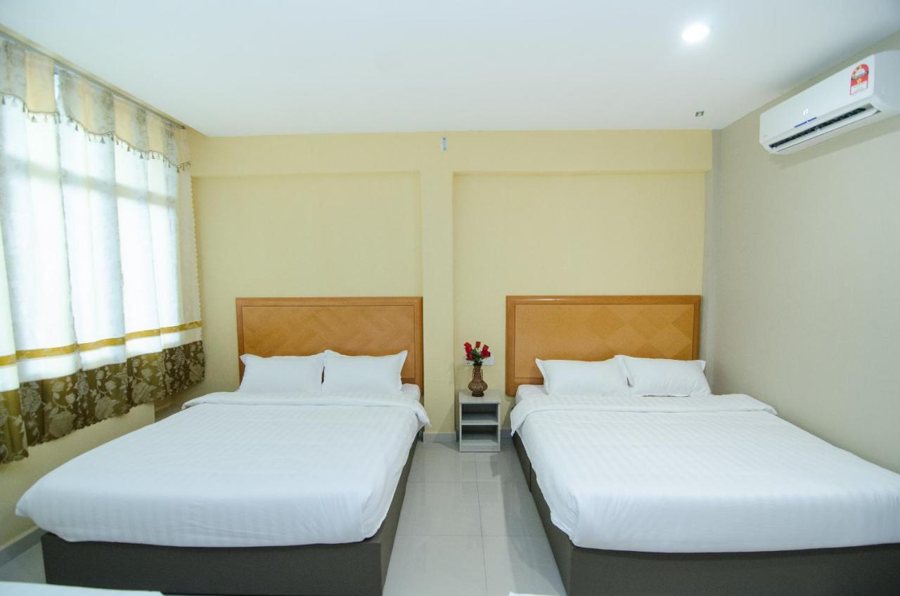 Raja Bot 3* Kuala Lumpur