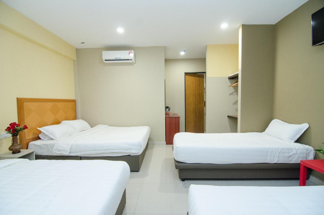 Raja Bot 3* Kuala Lumpur